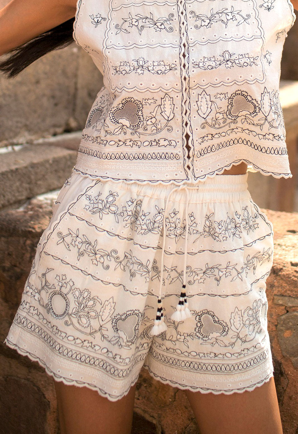 EMBER SHORTS Scarlett Poppies Shorts
