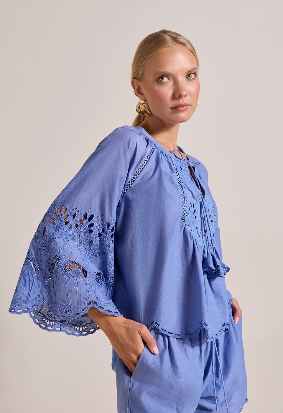 ASHU TOP Scarlett Poppies Tops