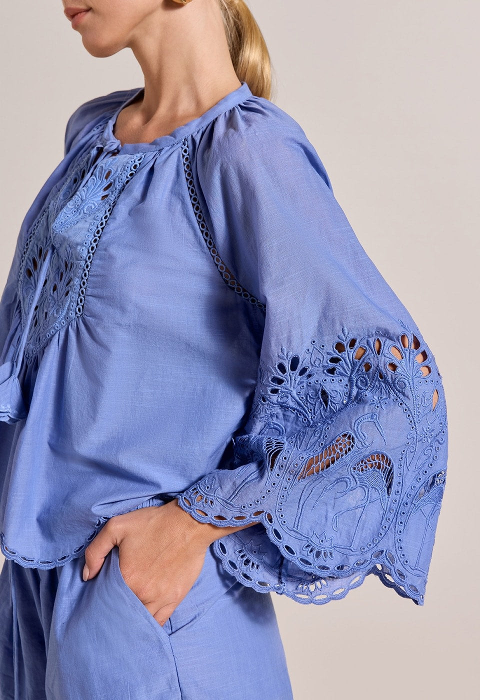 ASHU TOP Scarlett Poppies Tops