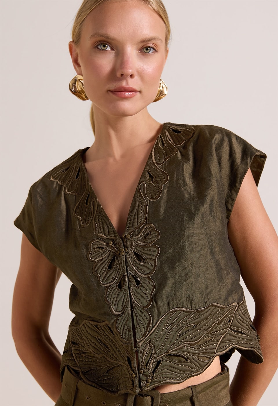 FAHARI VEST Scarlett Poppies Tops